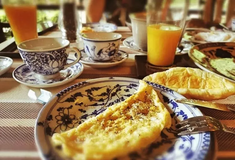 هتل La Palmeraie D'angkor