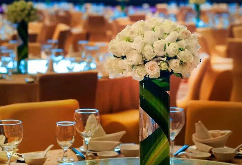 Отель Le Méridien Yixing