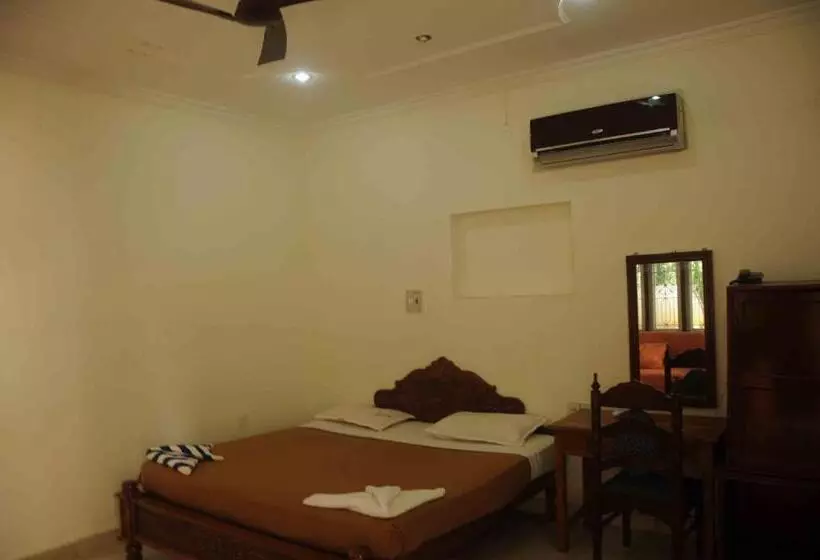 هتل Raja Park Beach Resort