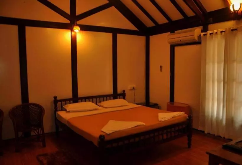 هتل Raja Park Beach Resort