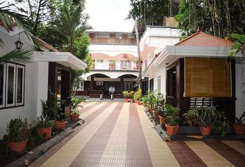 هتل Raja Park Beach Resort