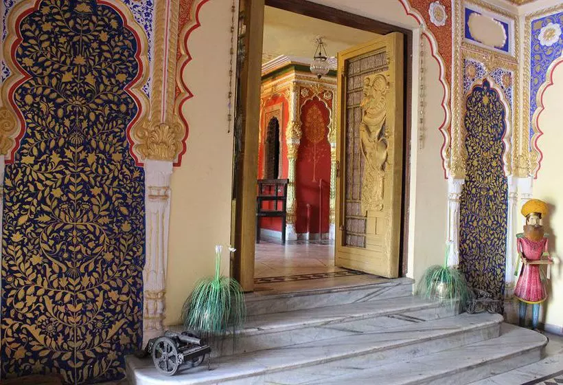 هتل Royal Palace