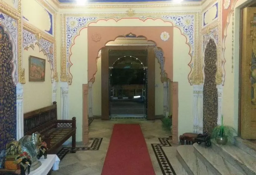 هتل Royal Palace