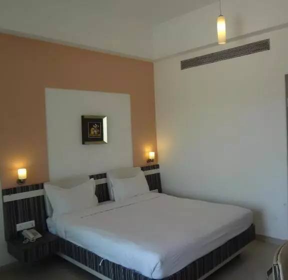 Отель Sea N Rock