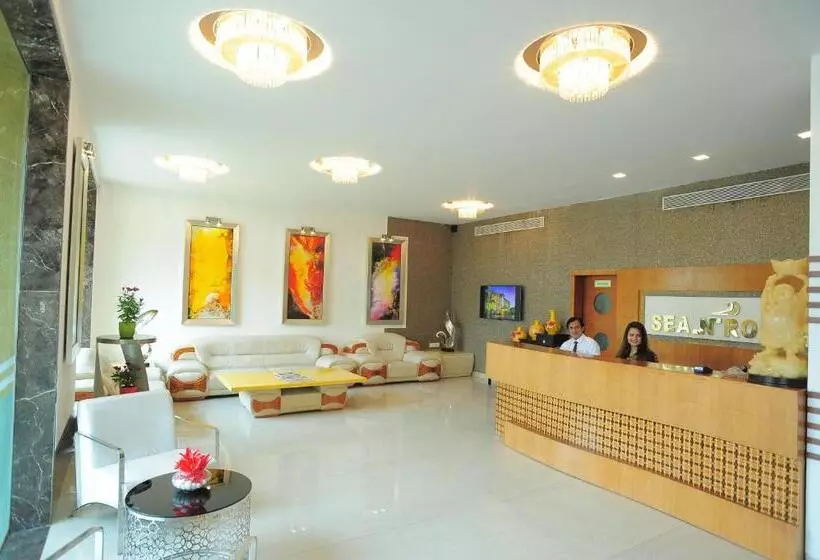 Отель Sea N Rock