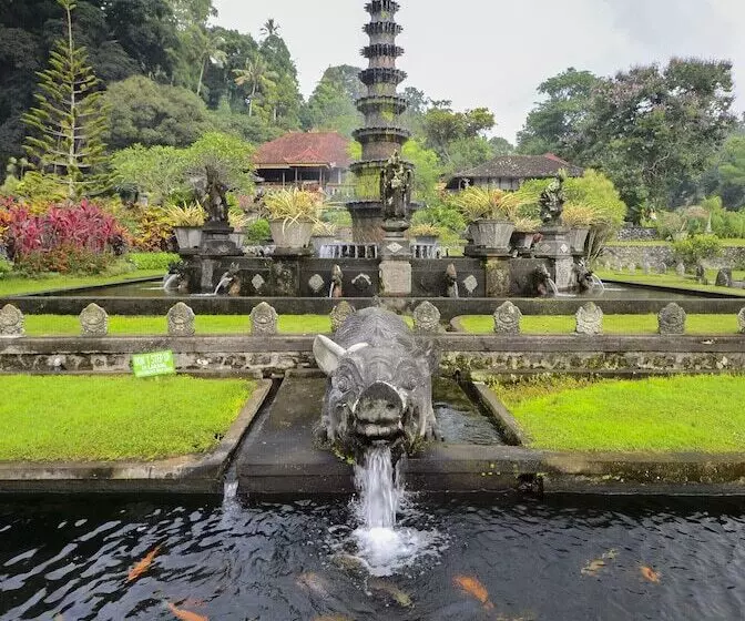 Tirta Ayu Hotel & Restaurant