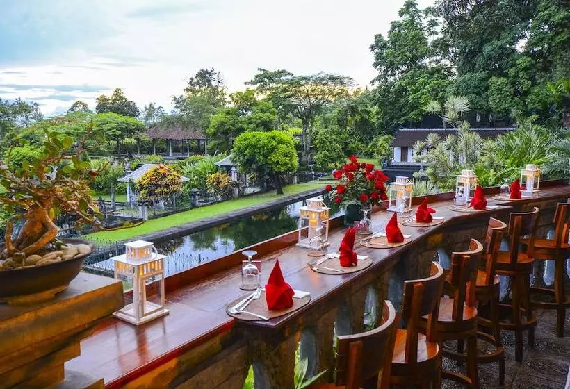Tirta Ayu Hotel & Restaurant