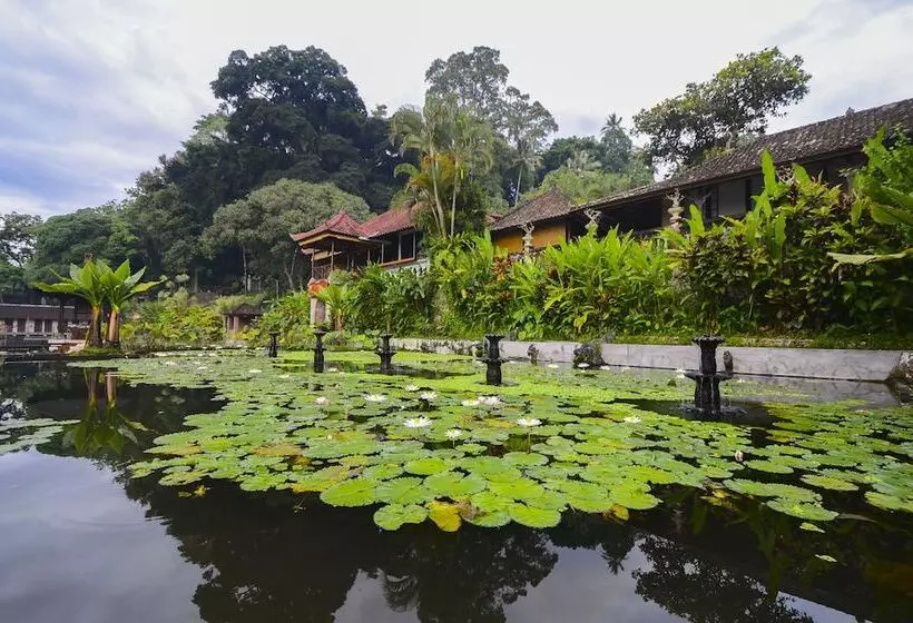 Tirta Ayu Hotel & Restaurant