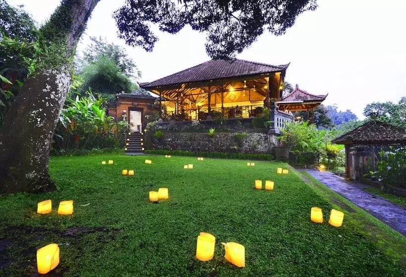 Tirta Ayu Hotel & Restaurant