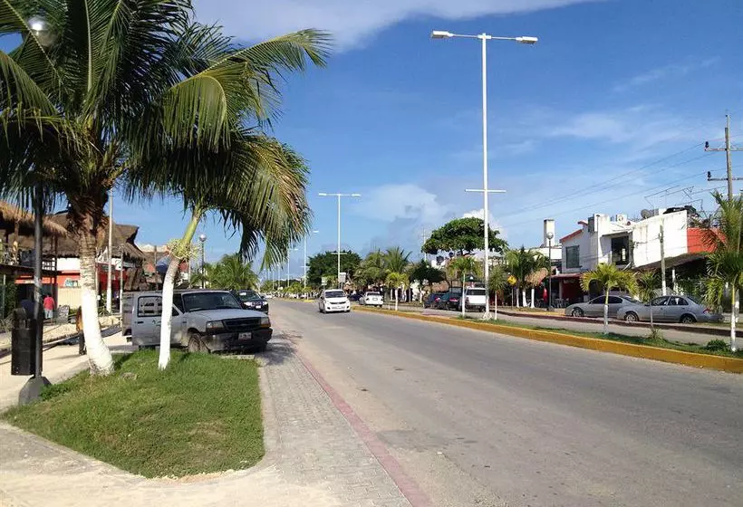 La Flaca Hotel & Restaurante