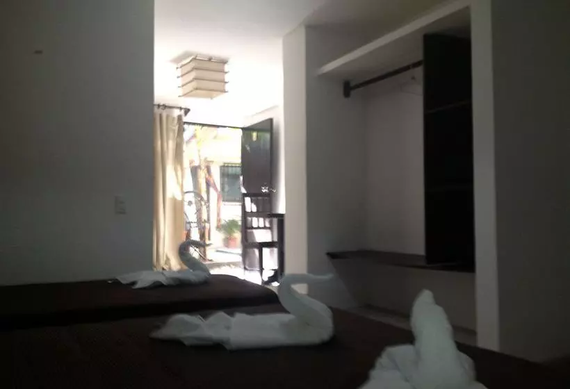 La Flaca Hotel & Restaurante