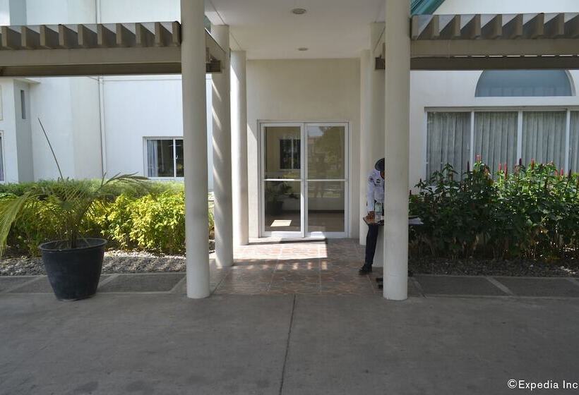 Microtel By Wyndham General Santos