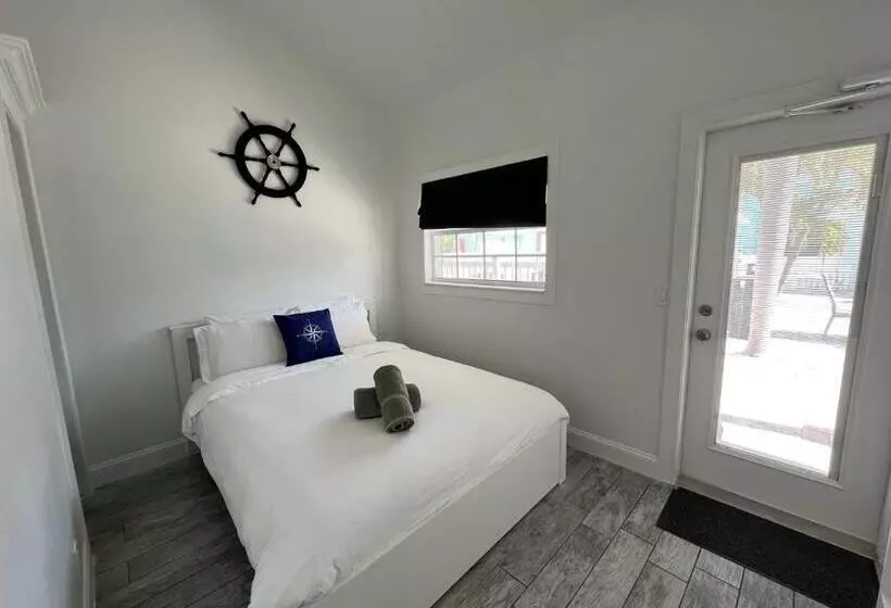 汽车旅馆 Blue Waters Treasure Island