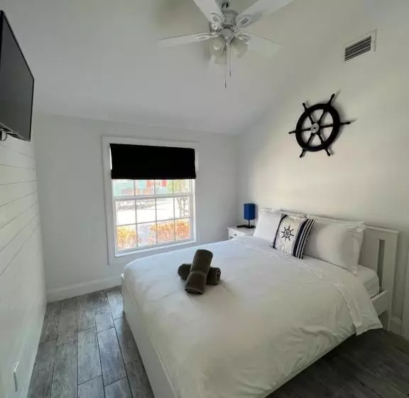 汽车旅馆 Blue Waters Treasure Island