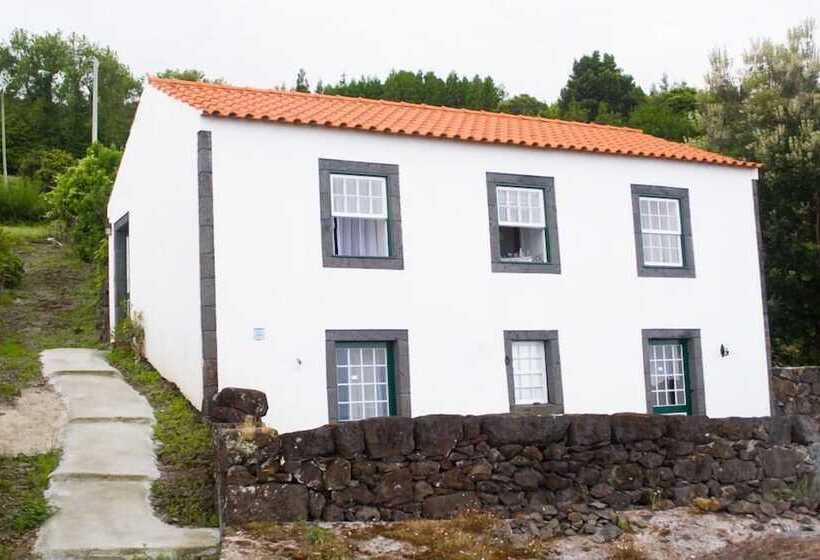 بنسيون Casa Do Comendador
