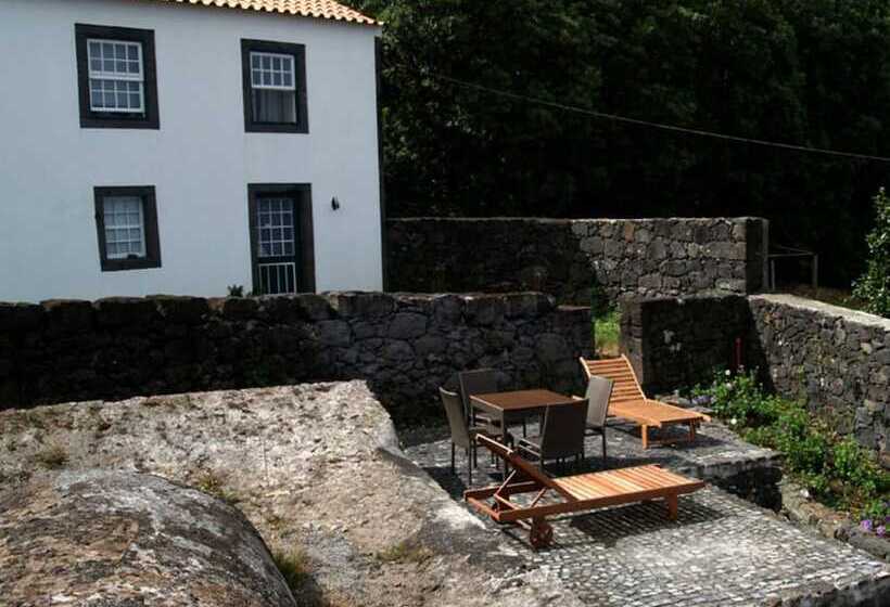 بنسيون Casa Do Comendador