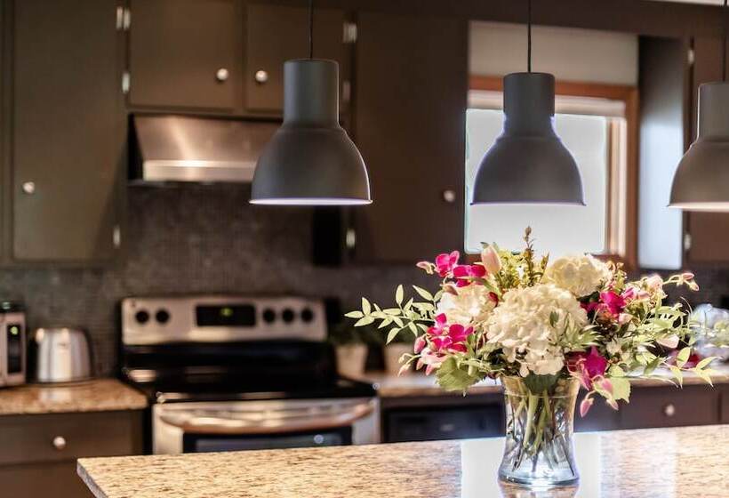 펜션 The Broadway Guest House