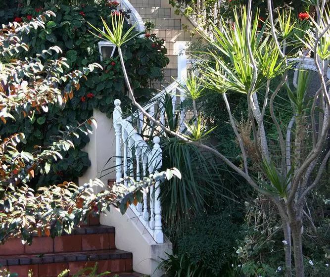 פנסיון Goble Palms Guest Lodge & Urban Retreat