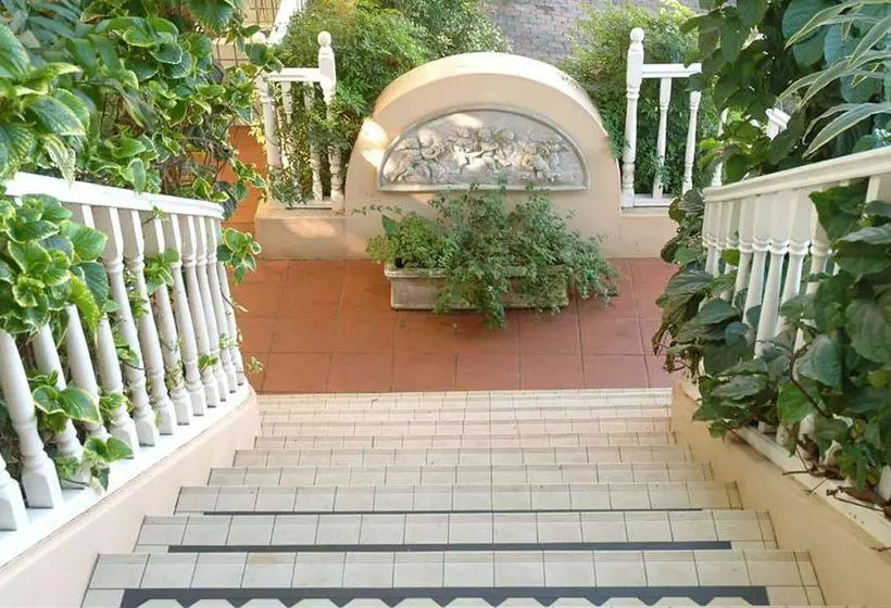 פנסיון Goble Palms Guest Lodge & Urban Retreat