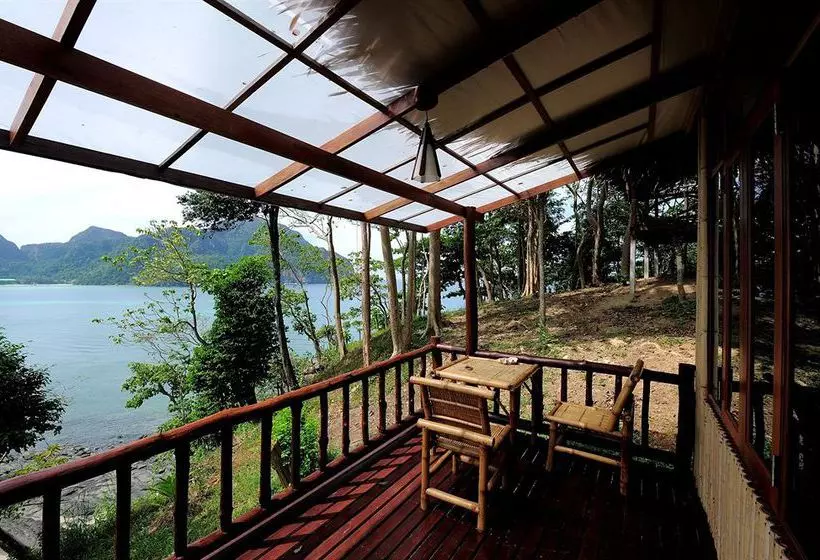 Sunwaree Phi Phi Resort