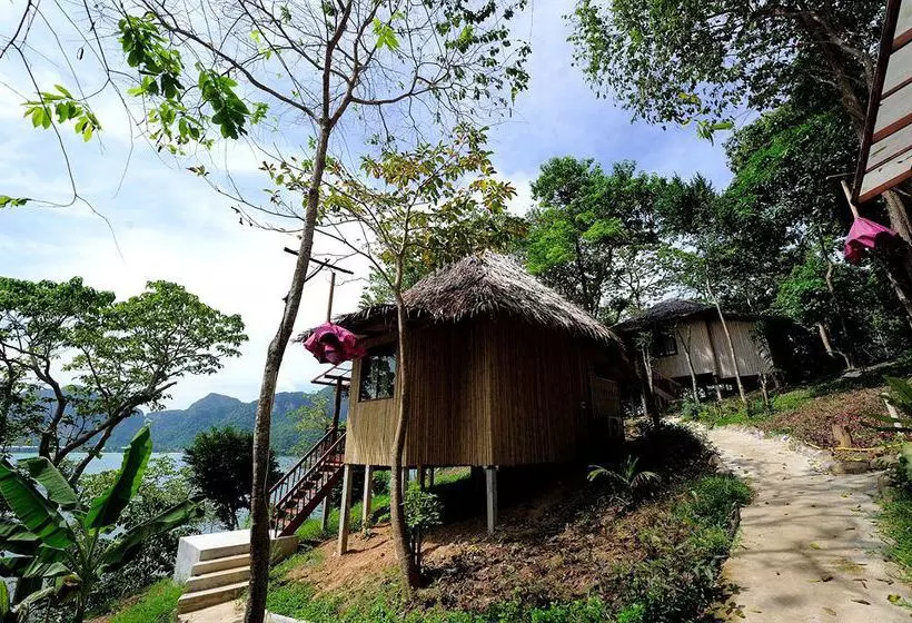 Sunwaree Phi Phi Resort