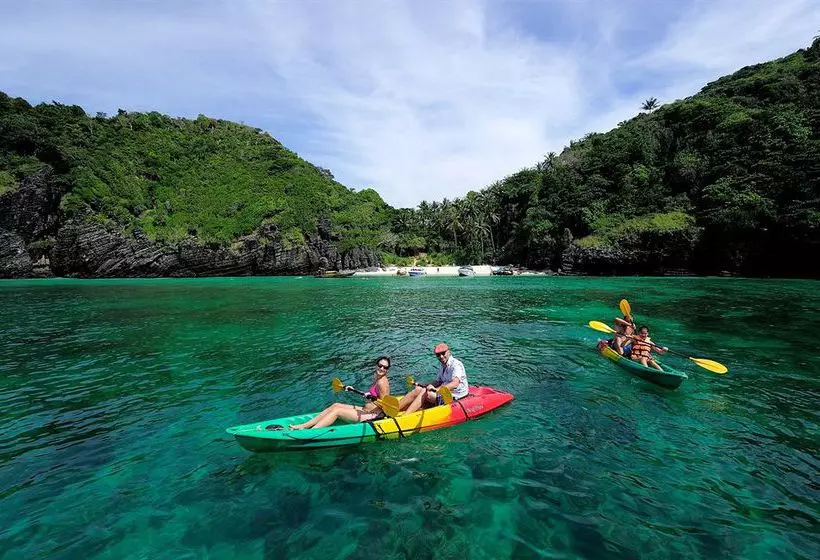 Sunwaree Phi Phi Resort