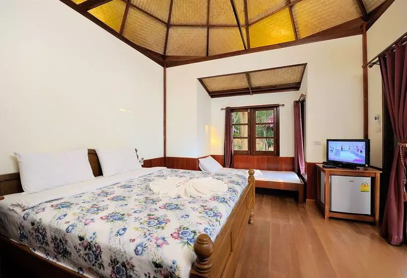 Sunwaree Phi Phi Resort