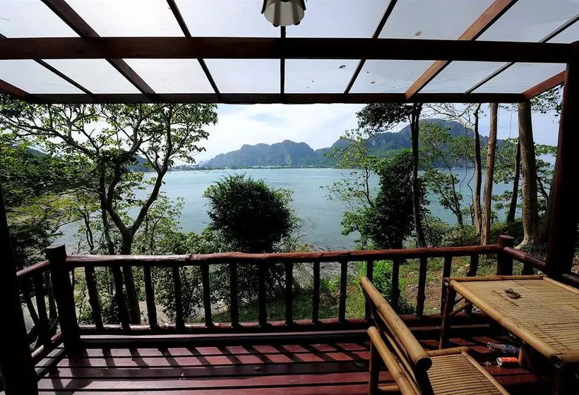 Sunwaree Phi Phi Resort