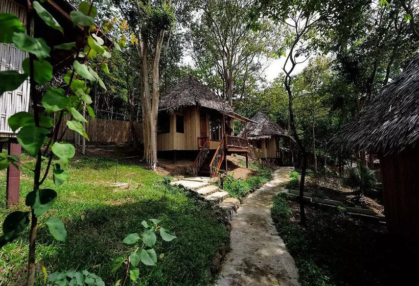 Sunwaree Phi Phi Resort