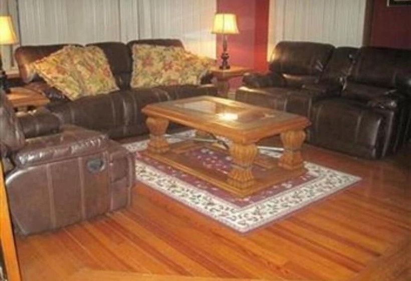 Walton Manor Inn Bed & Breakfast