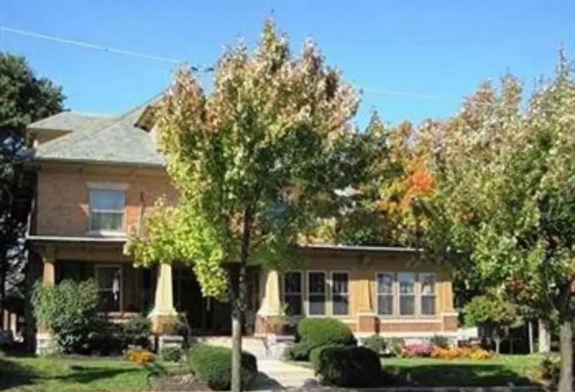 Walton Manor Inn Bed & Breakfast