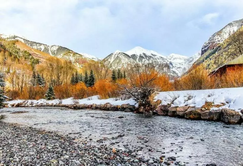 هتل Coronet Creek Retreat