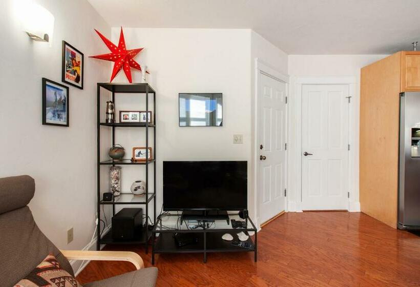 בית מלון כפרי Coronet Creek Retreat