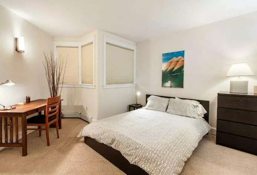 هتل Coronet Creek Retreat