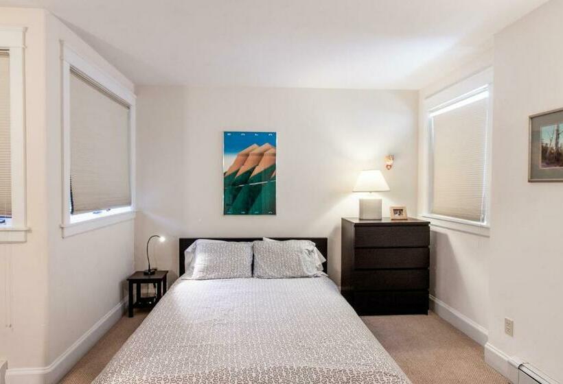 בית מלון כפרי Coronet Creek Retreat