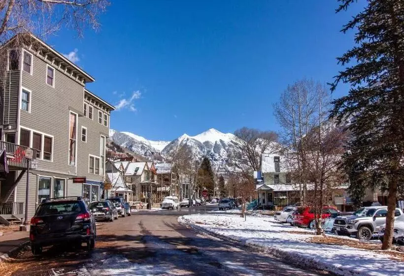 هتل Coronet Creek Retreat
