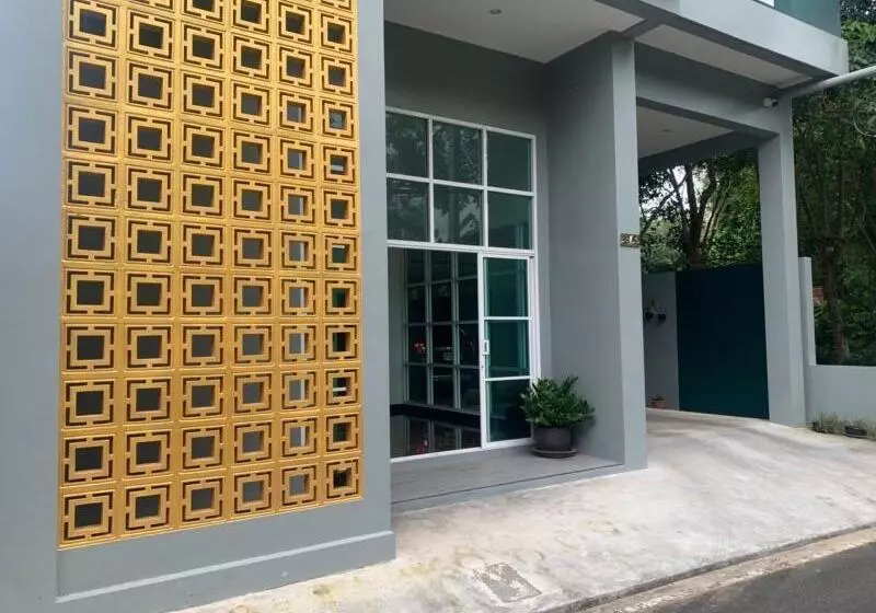 Hotel Le'da Private