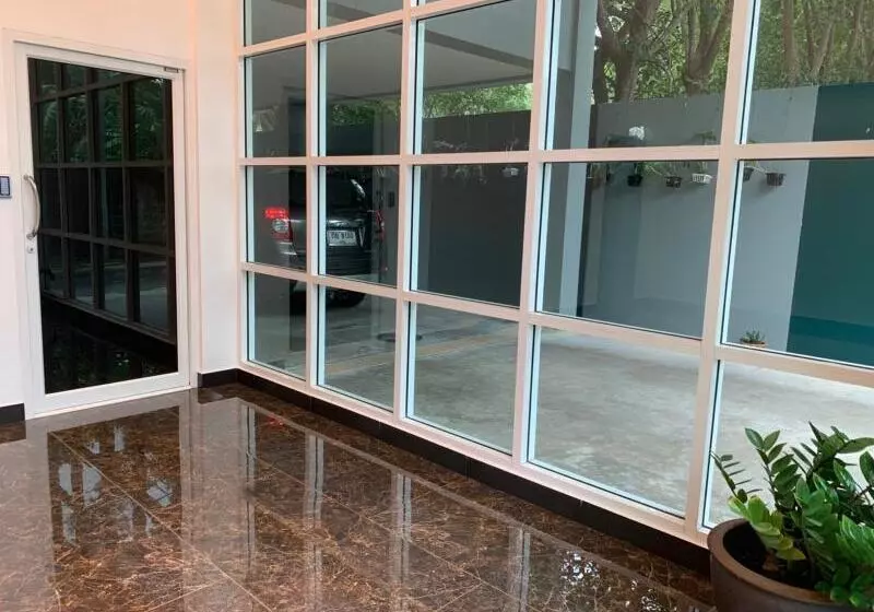 Hotel Le'da Private