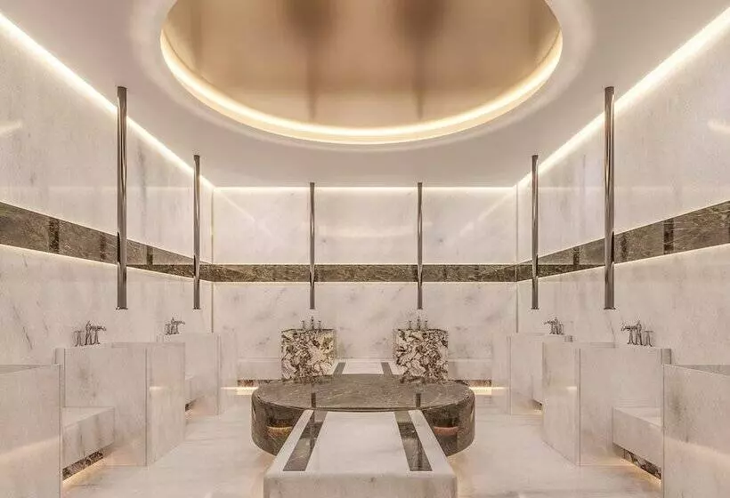 Hotelli Serenity Queen