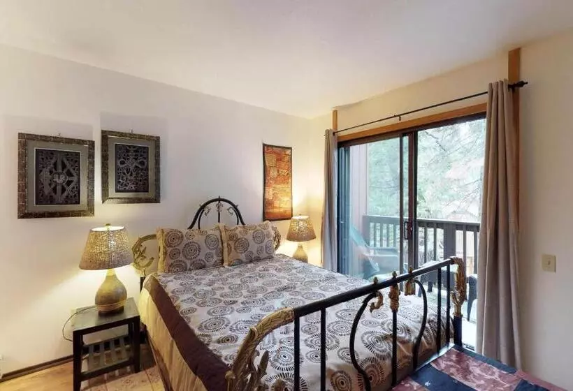 ホテル Shaver Haven Condominium