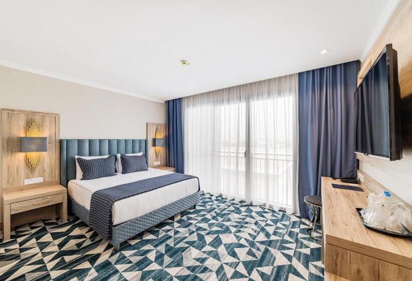 هتل The Arkin Iskele