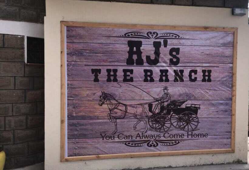 هتل Aj's The Ranch