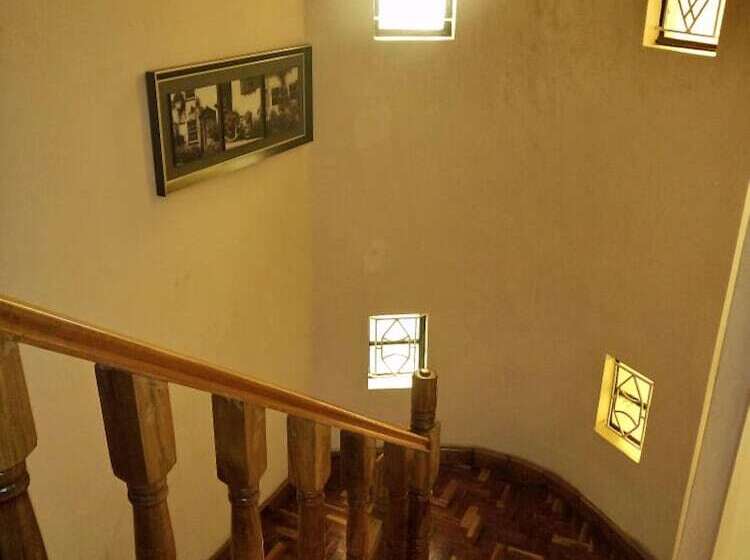 هتل Aj's The Ranch