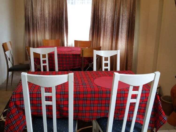 هتل Aj's The Ranch