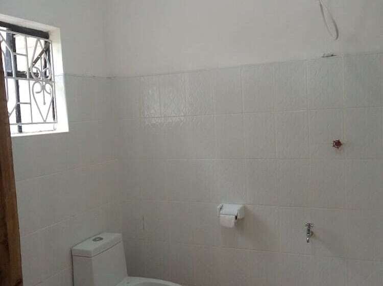 هتل Aj's The Ranch