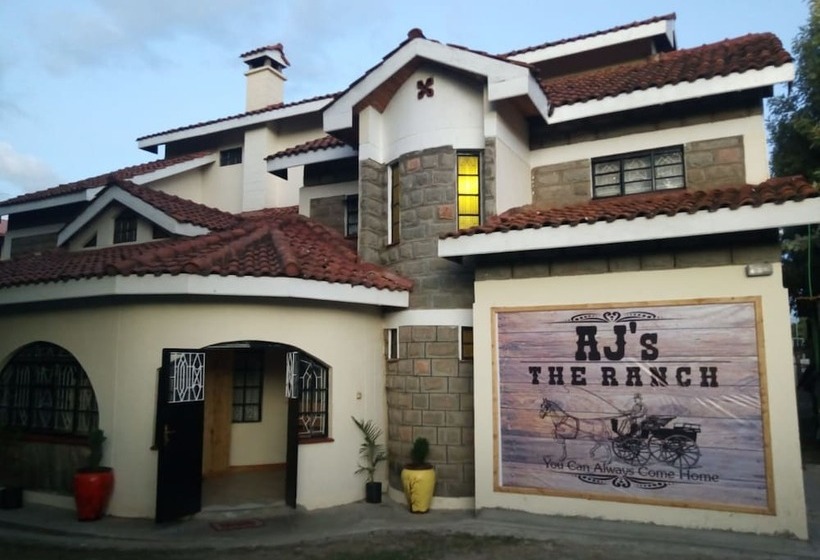 هتل Aj's The Ranch