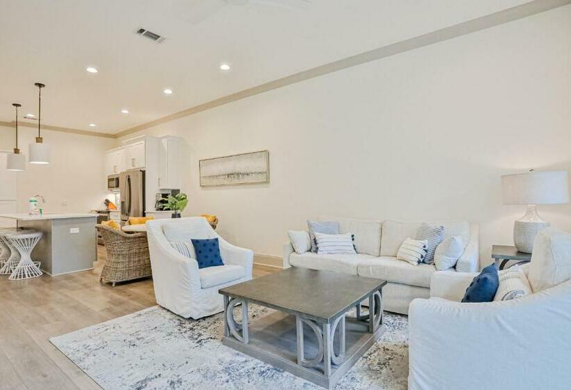 Hotelli Azure 30a 2201