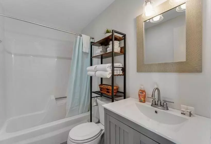 ホテル Bromley Mountain Condo