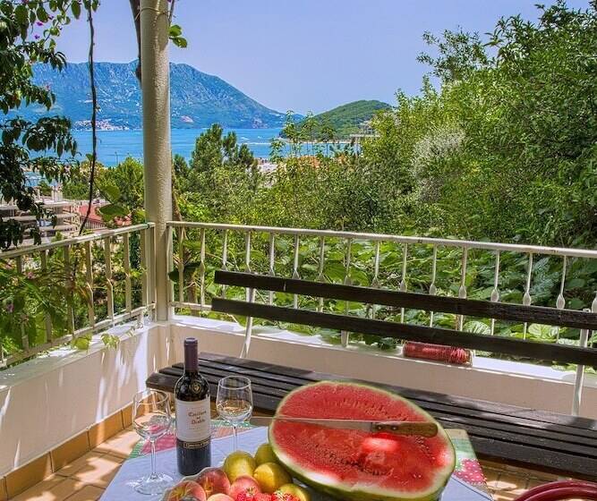 هتل Madra Rooms & Apartments