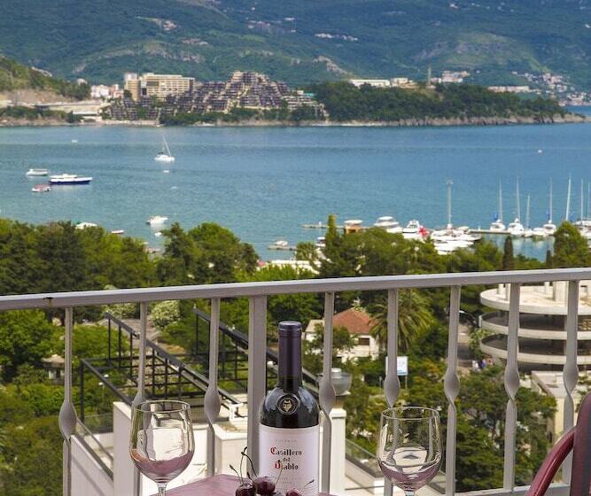 هتل Madra Rooms & Apartments